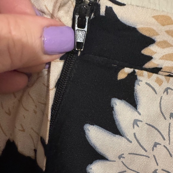 NWT H&M Black/Cream Mock Wrap Skirt SIZE: 10 #7 - Picture 4 of 7